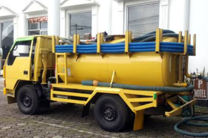 Sedot WC Mampet / Penuh Tajur – Solusi Cepat, Bersih, dan Bergaransi! Tajur